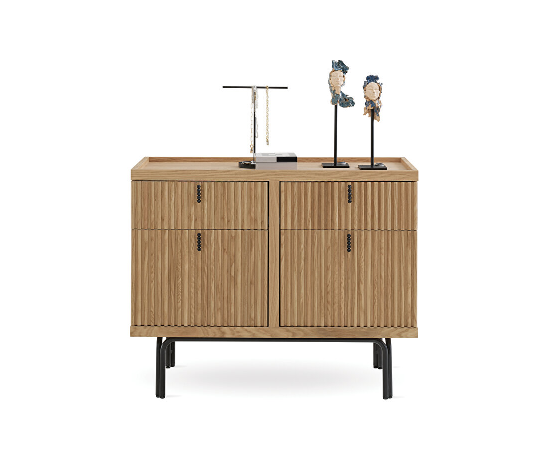 Austin Light Oak Chest of Drawers