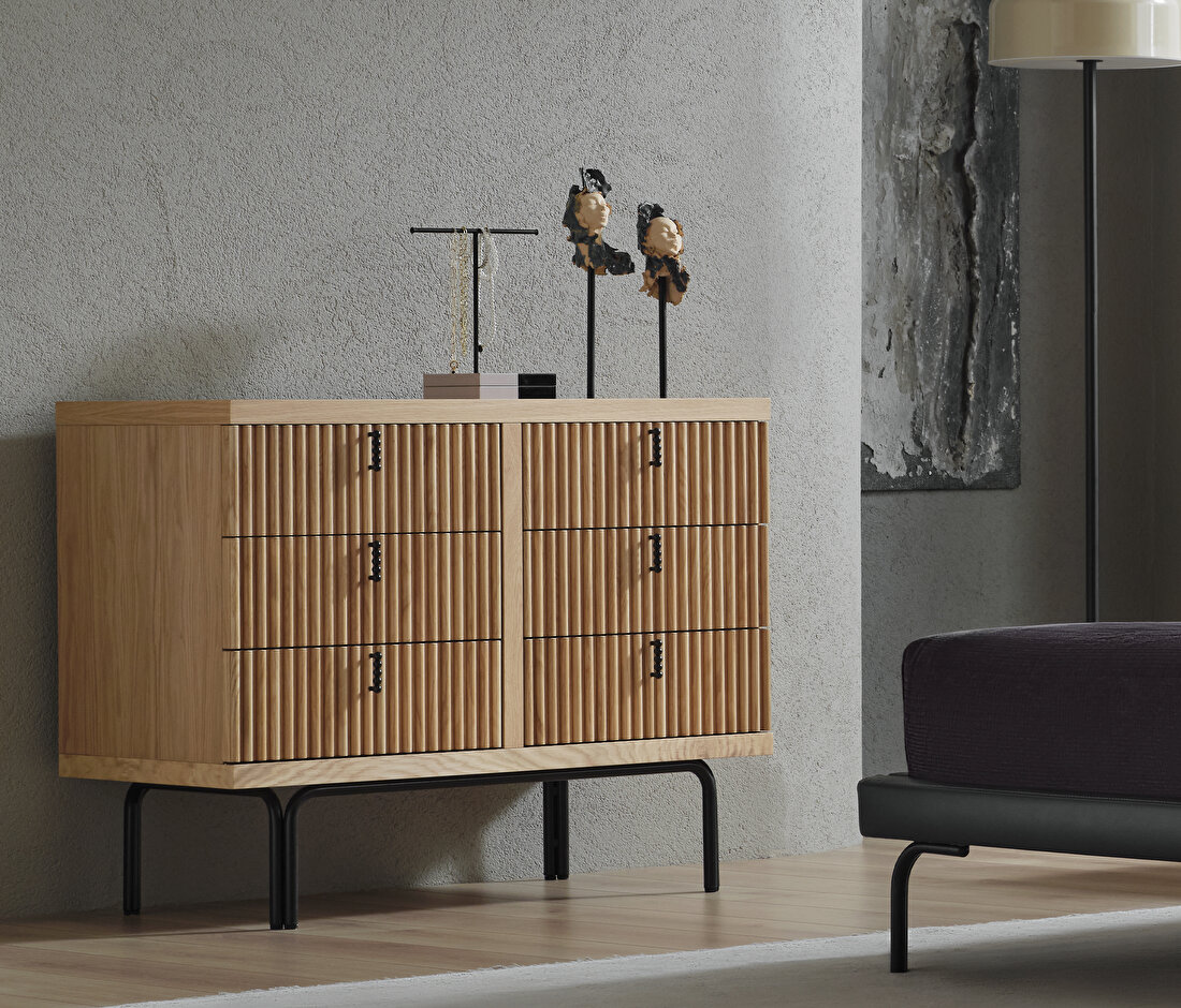 Austin Oak Chest of Drawers