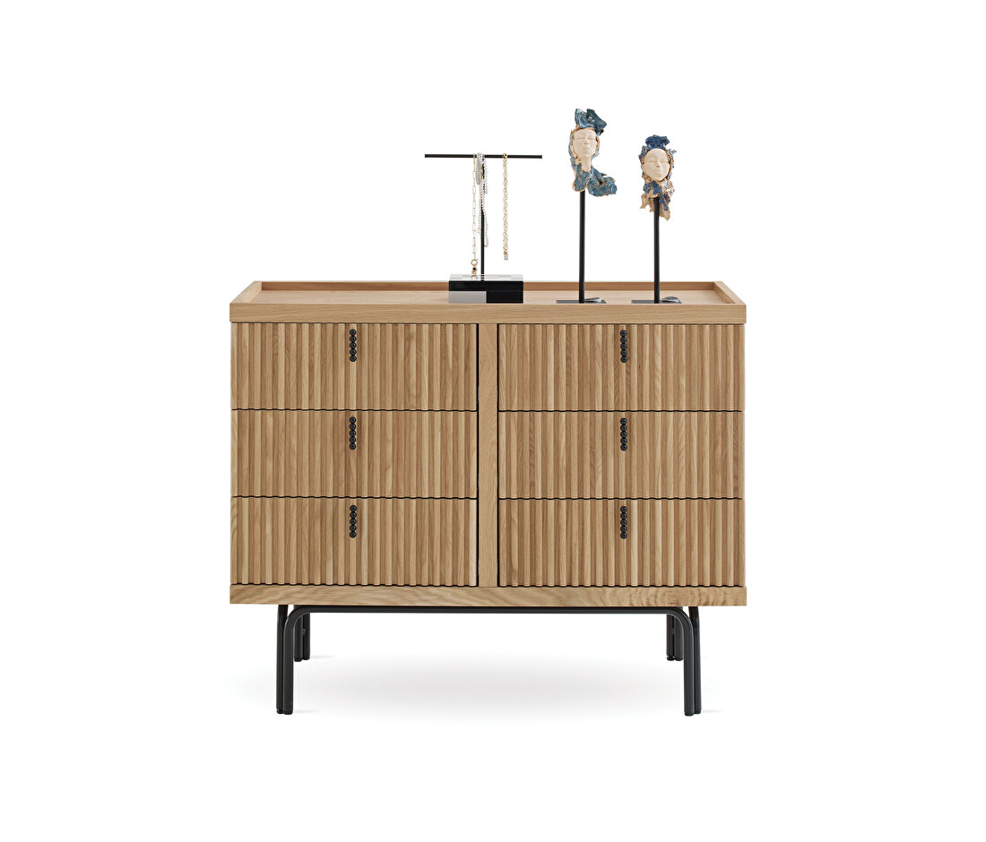Austin Oak Chest of Drawers
