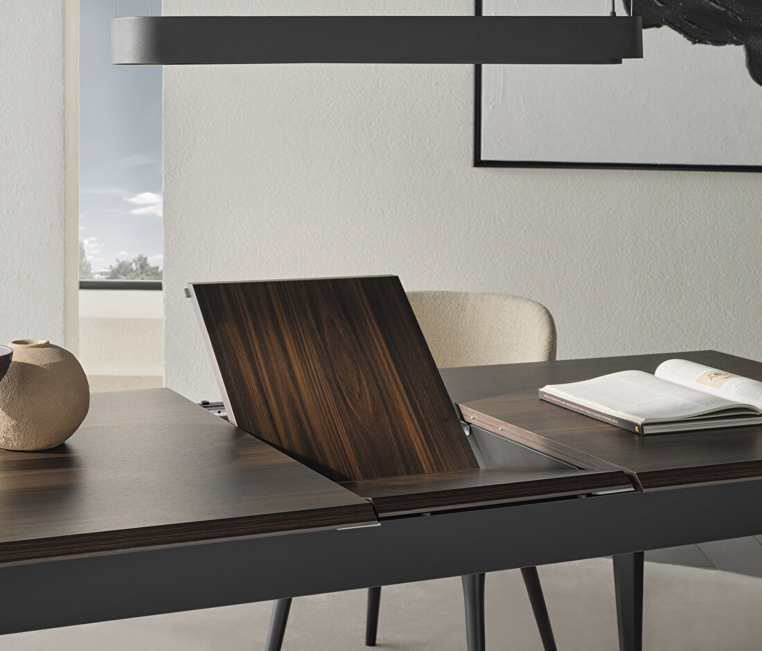 Parma 6-8 Seats Dining Table