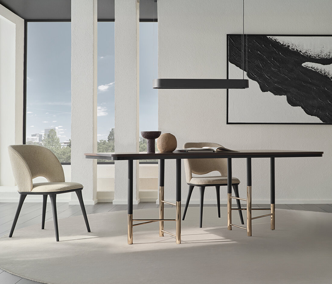 Parma 6-8 Seats Dining Table