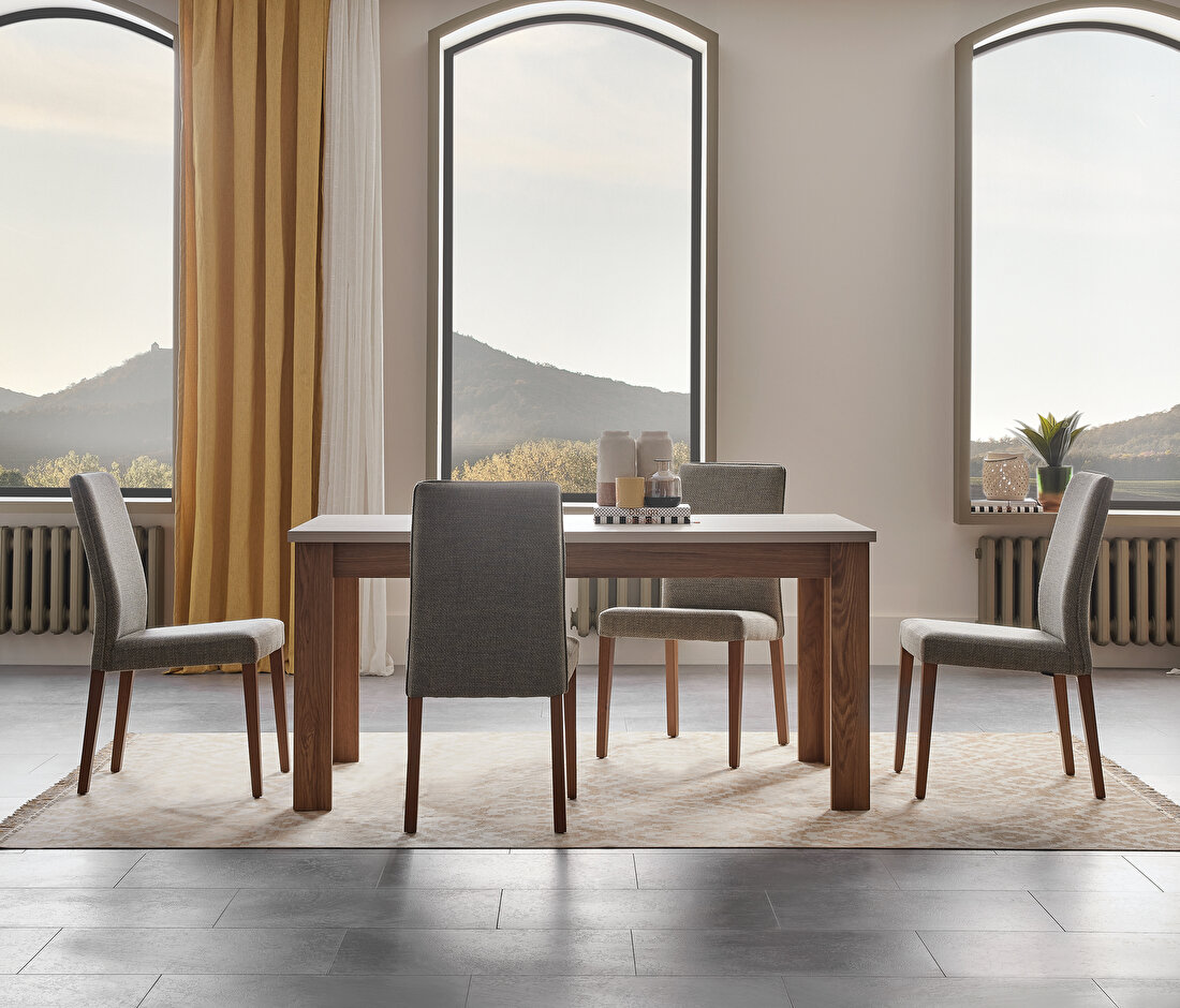 Loreto 4-6 Seats Dining Table