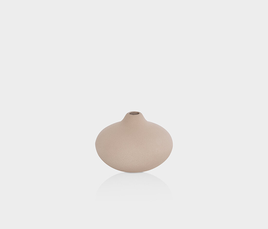 Beta Vase