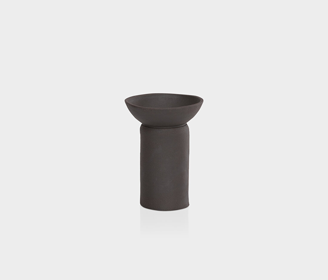 Iota Decorative Objects