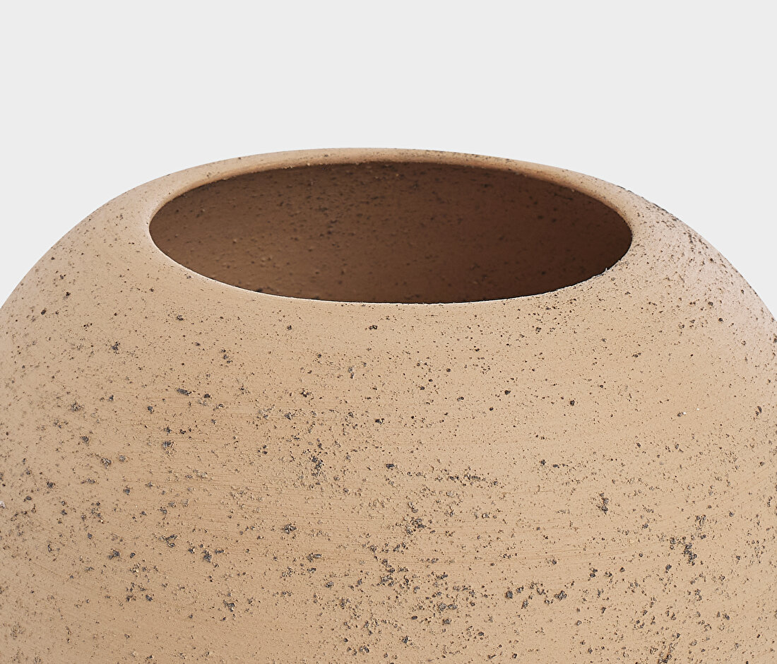 Tyri Vase