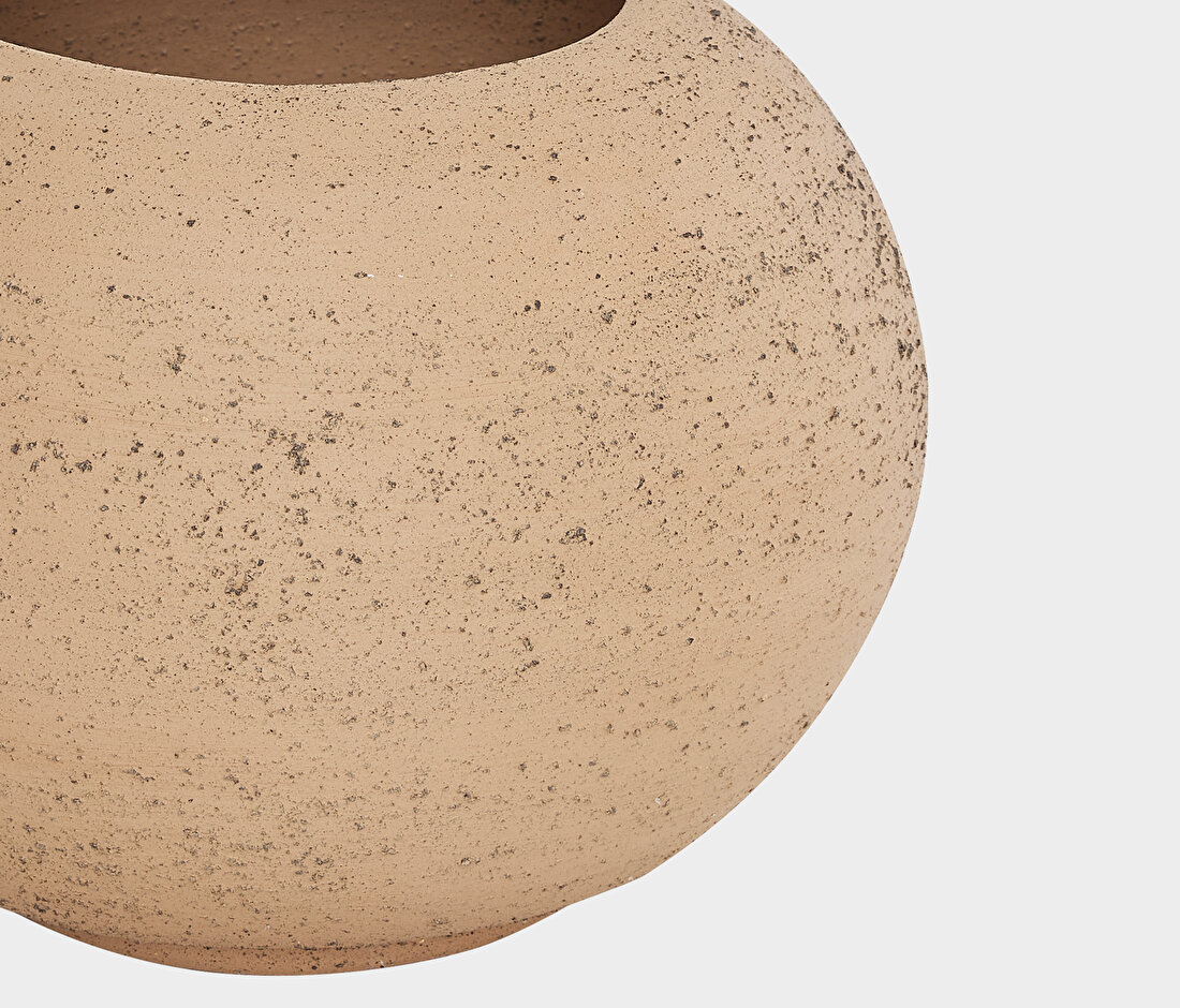 Tyri Vase
