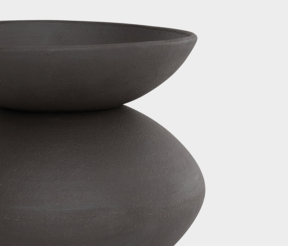 Ursa Vase