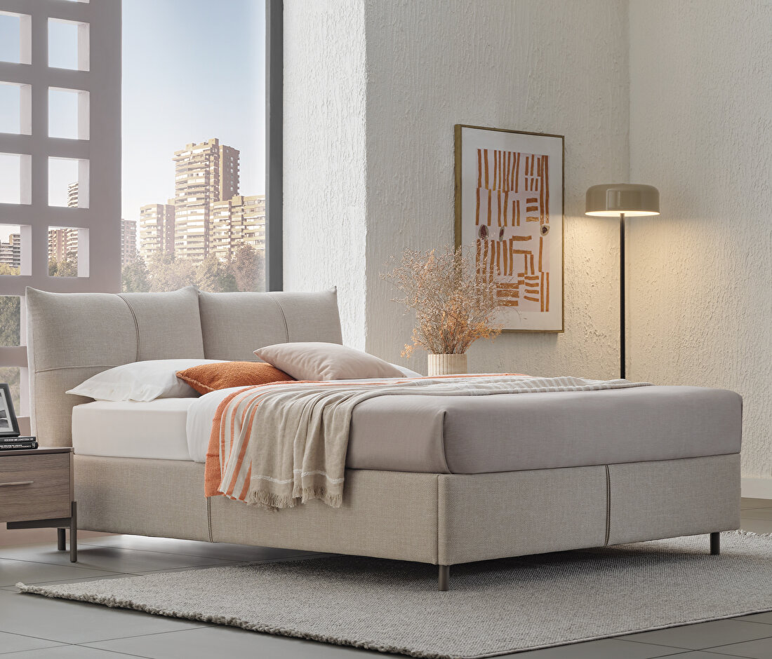 Varena Base with Headboard