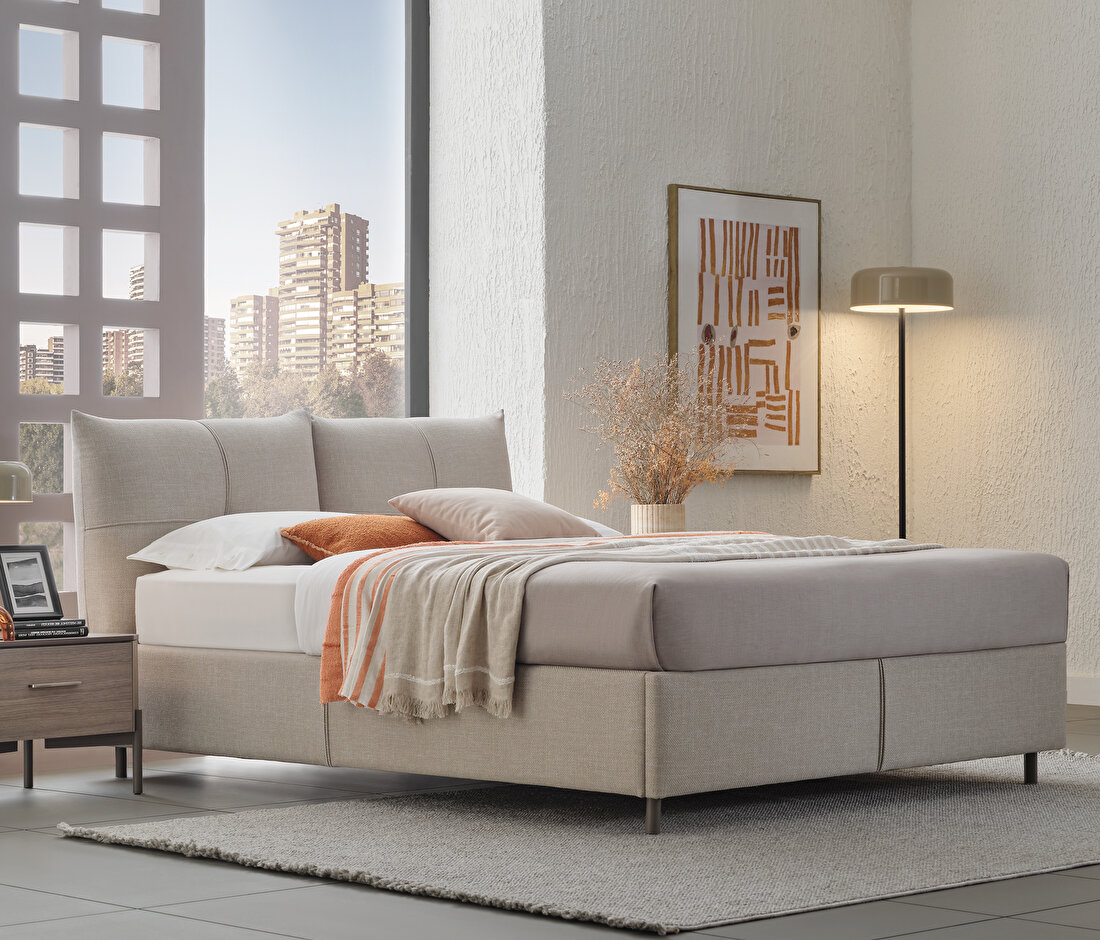 Varena Base with Headboard