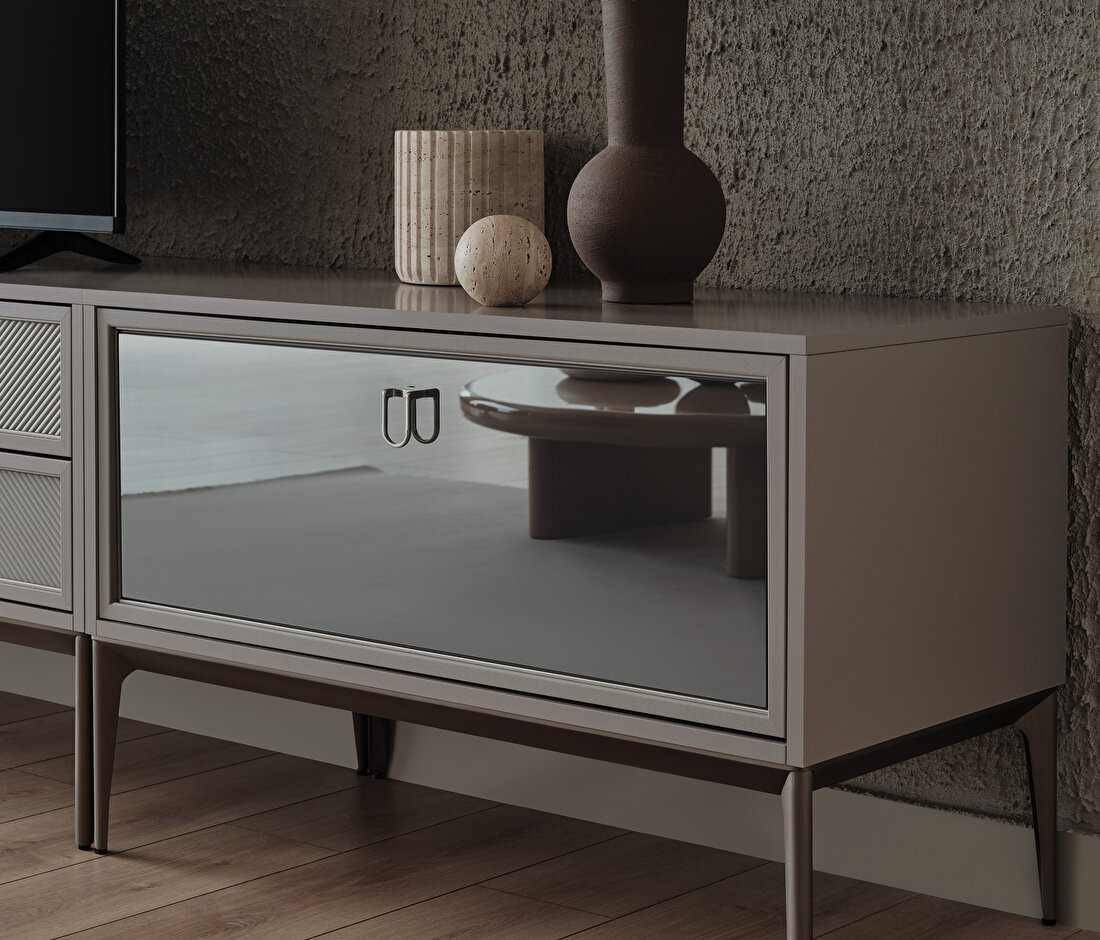 Hera TV Stand