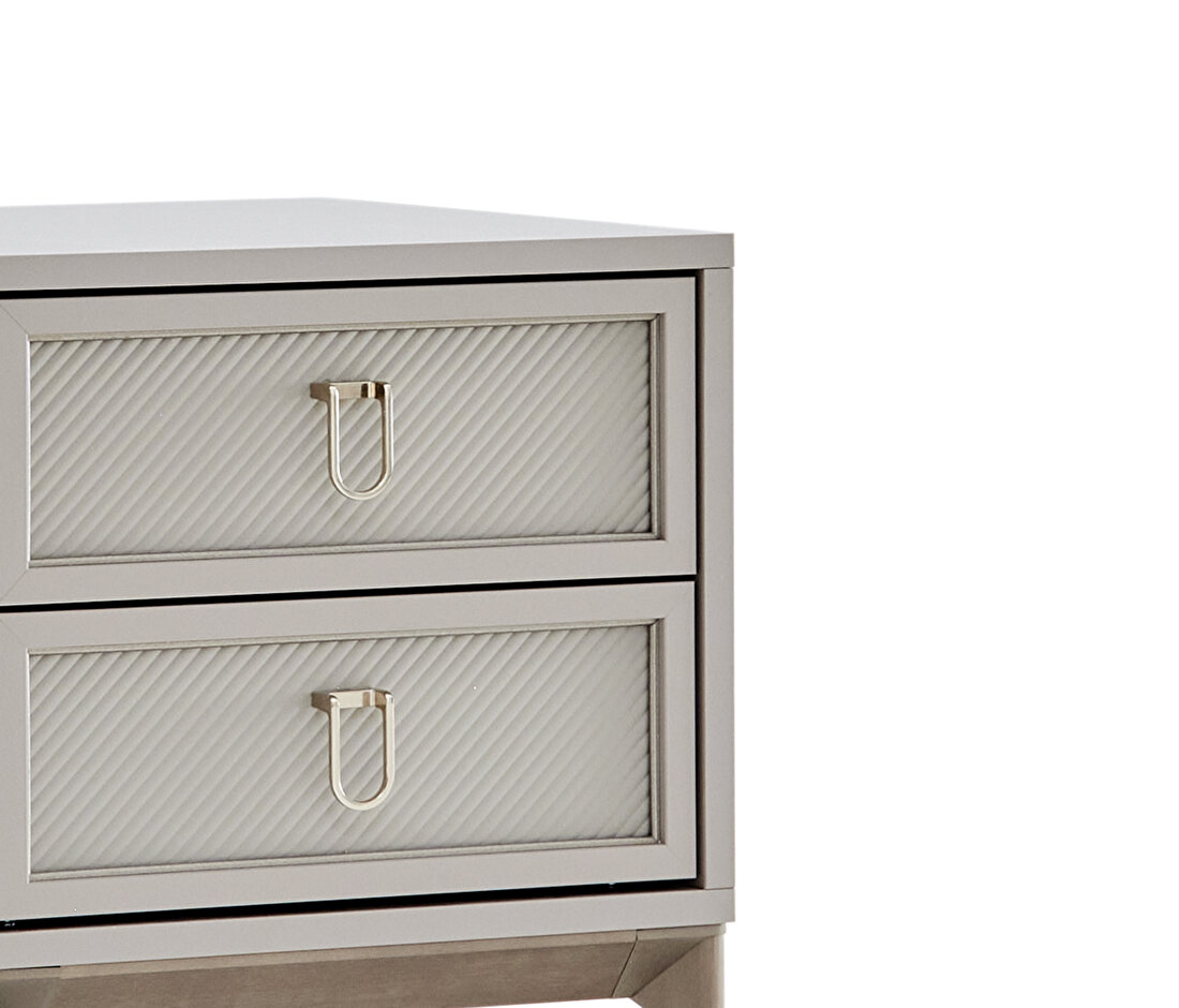 Hera Nightstand