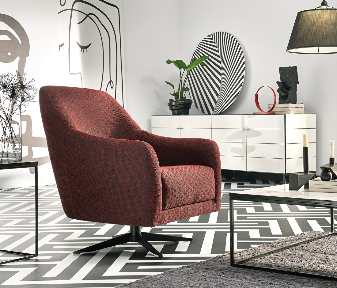 Maison Armchair - Swivel Leg