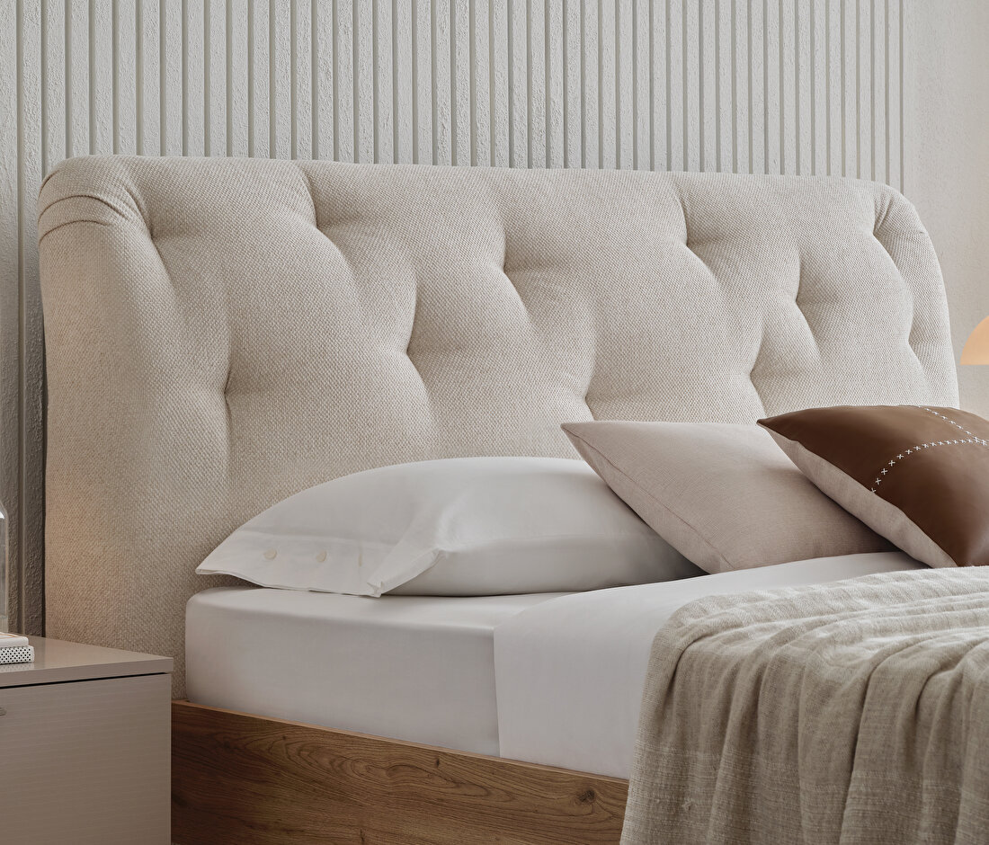 Cante Bedframe with Headboard