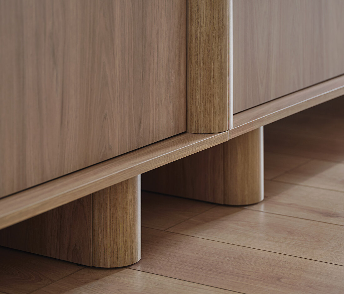 Perge TV Stand