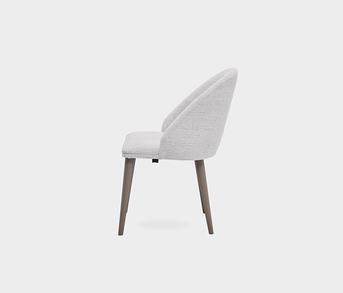 Hera Wooden Leg Chair