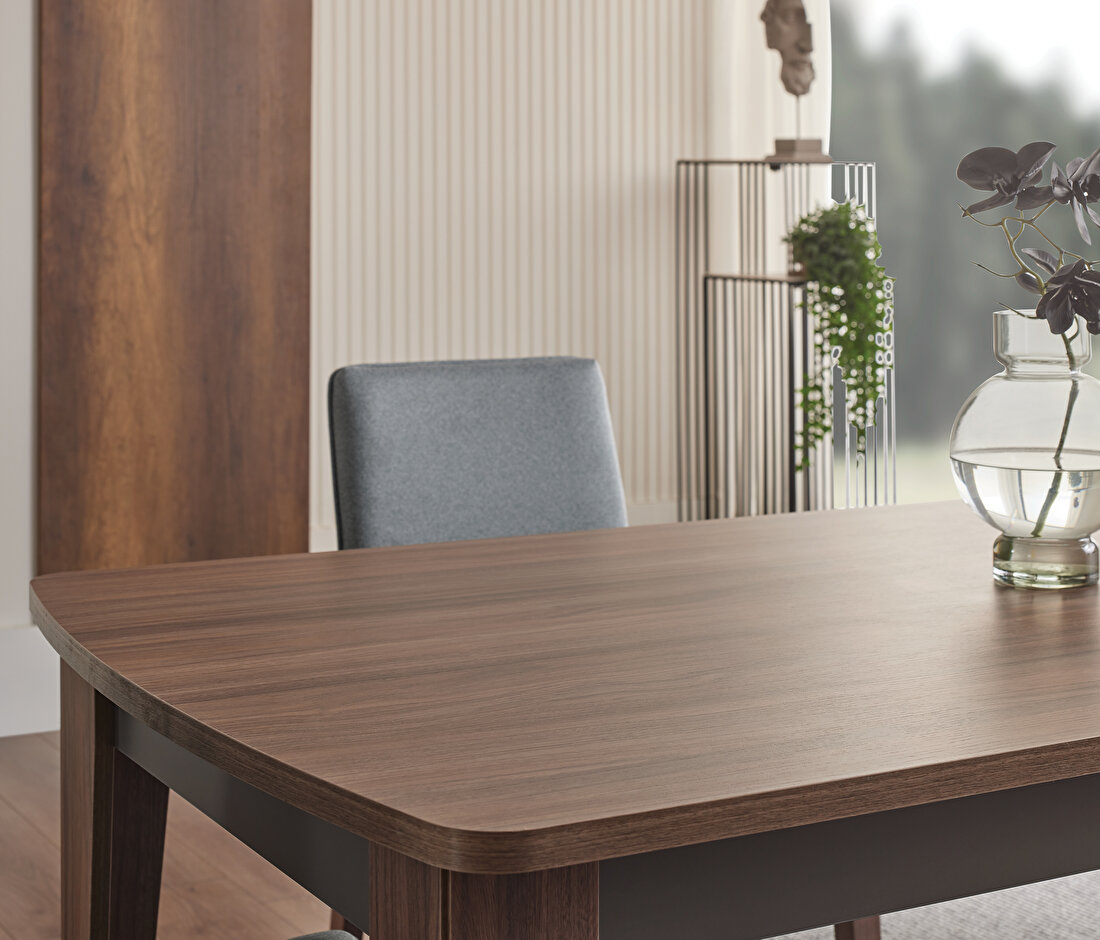 Cordell 8 Seats Dining Table
