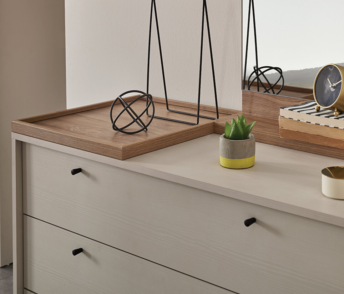 Loreto Off-White Walnut Chest of Drawers