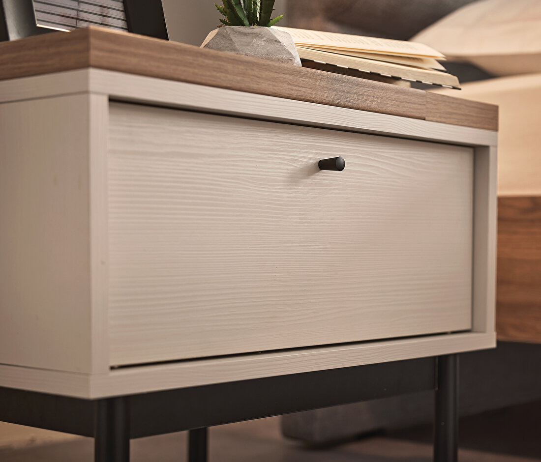 Loreto Off-White Nightstand