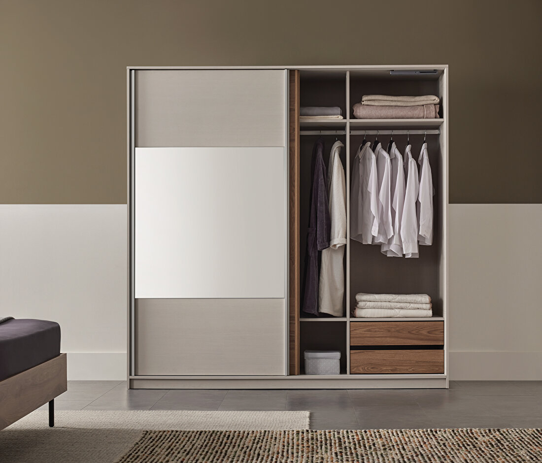 Loreto Off-White-Walnut Wardrobe