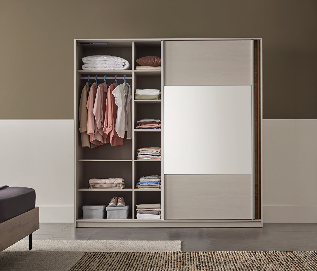 Loreto Off-White-Walnut Wardrobe