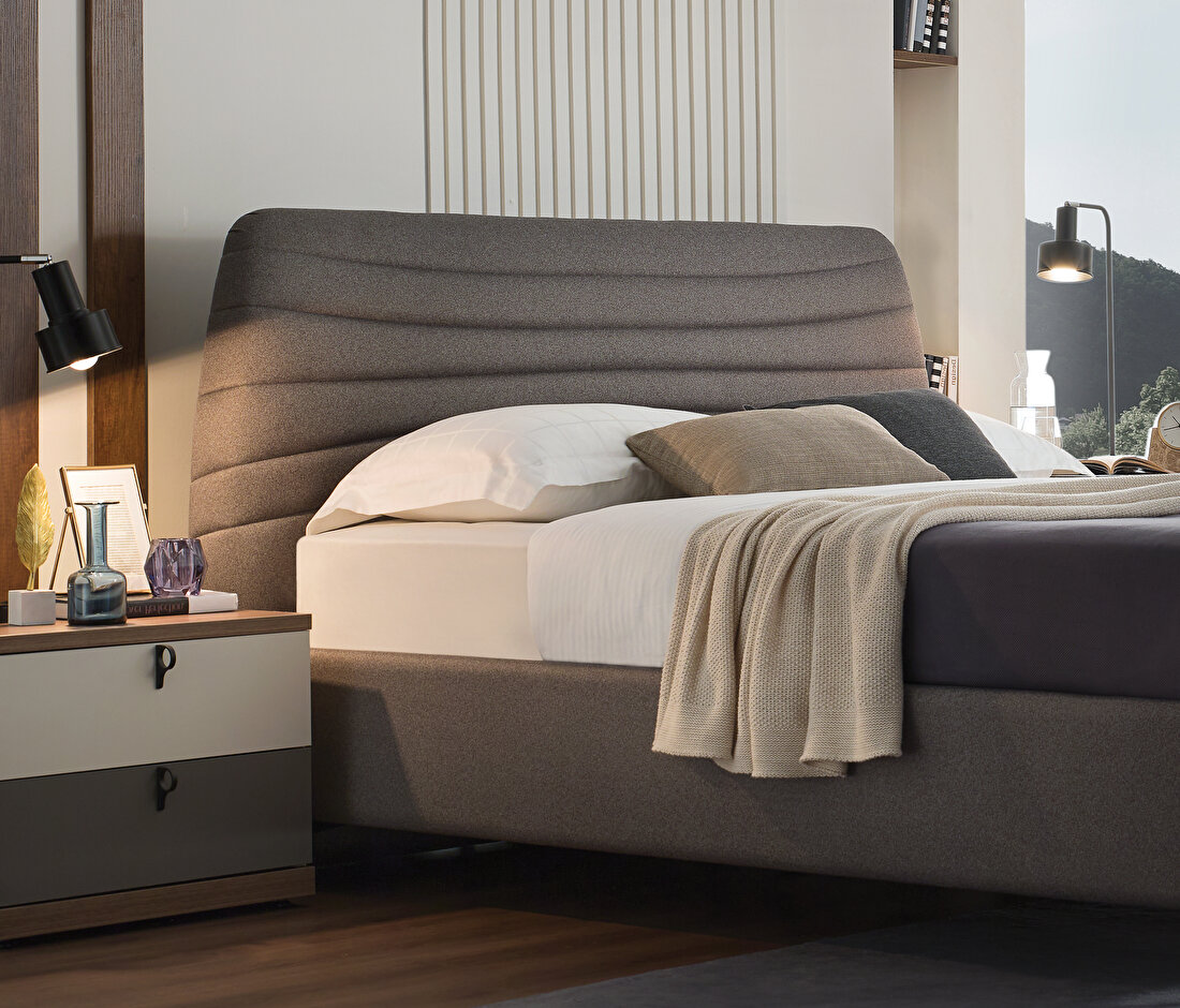 Cordell Base with Headboard