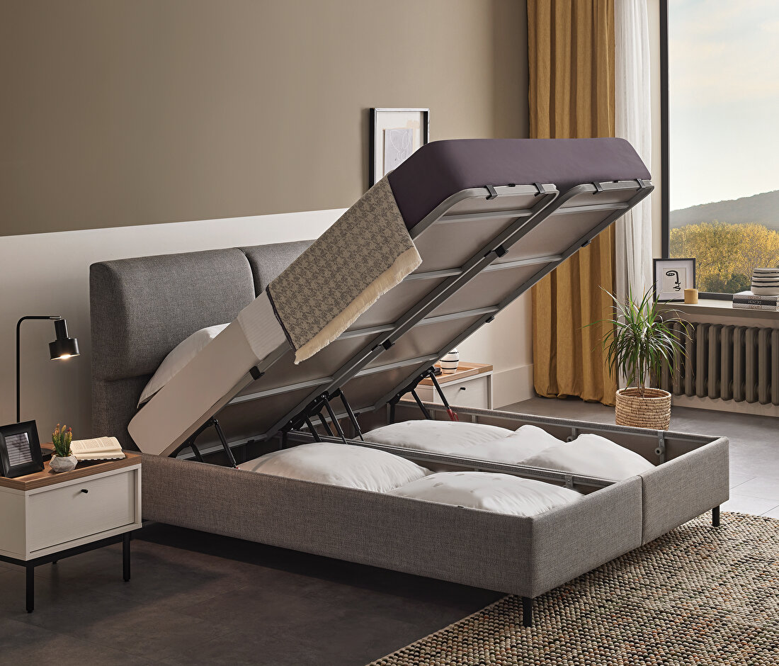Loreto Base with Headboard