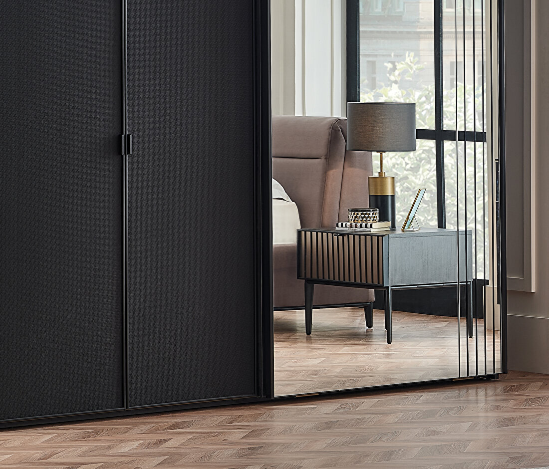 Riga Walnut-Black Wardrobe