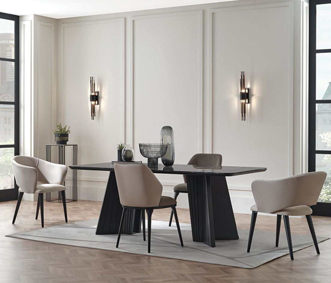Riga 8 Seats Dining Table