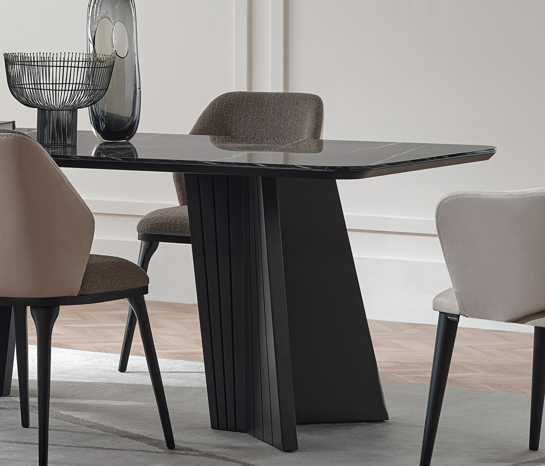 Riga 8 Seats Dining Table
