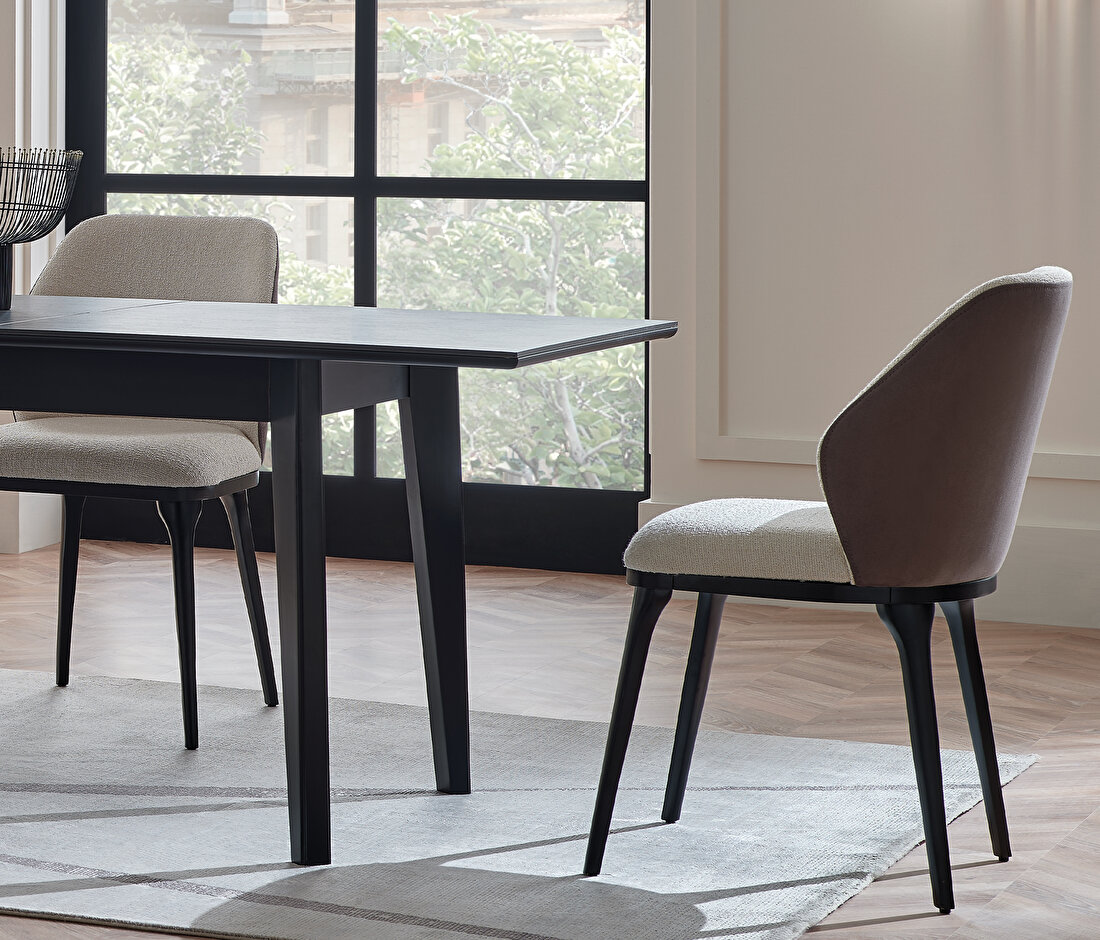 Riga 6-8 Seats Extendable Dining Table