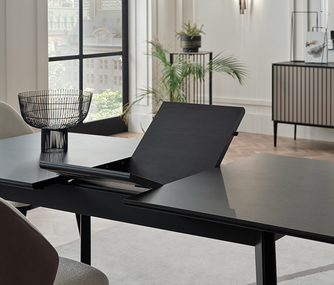 Riga 6-8 Seats Extendable Dining Table