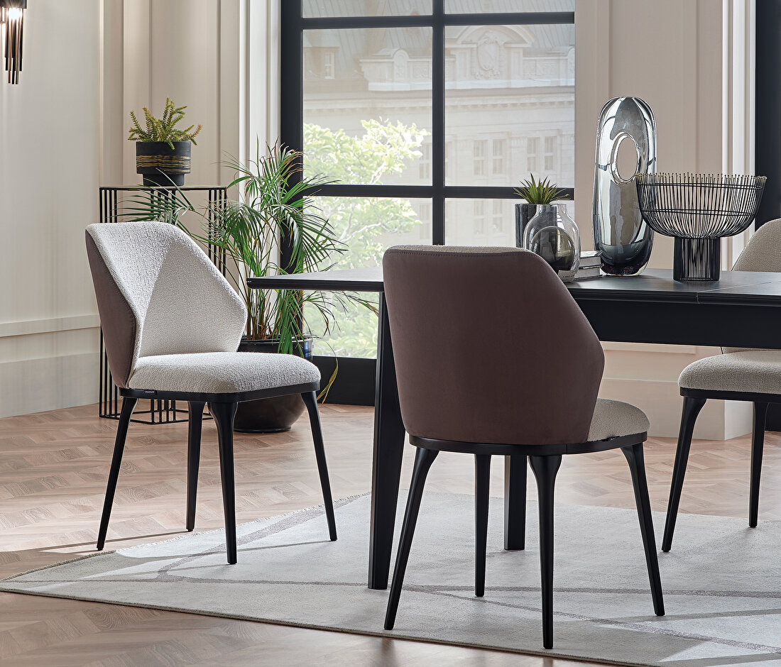 Riga Wooden Leg Chair