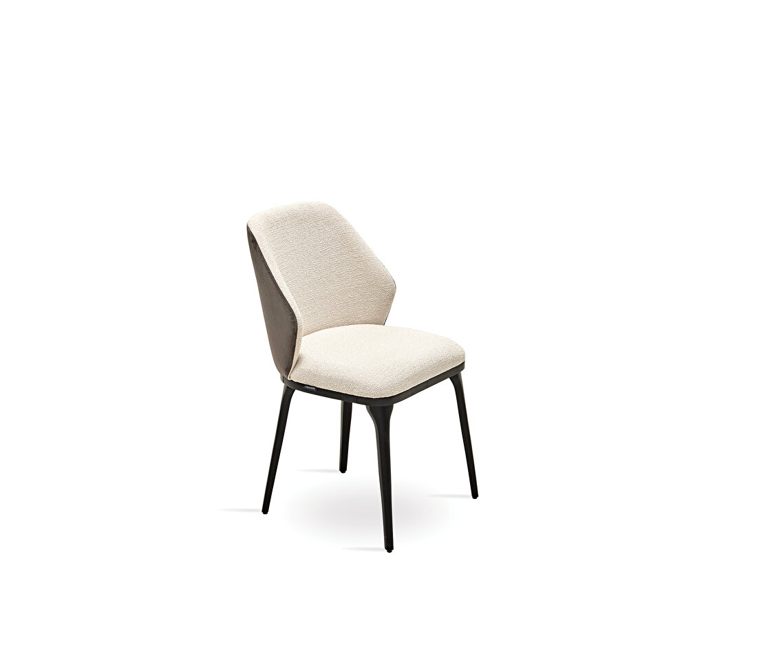 Riga Wooden Leg Chair