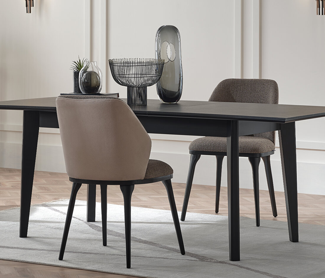 Riga Wooden Leg Chair