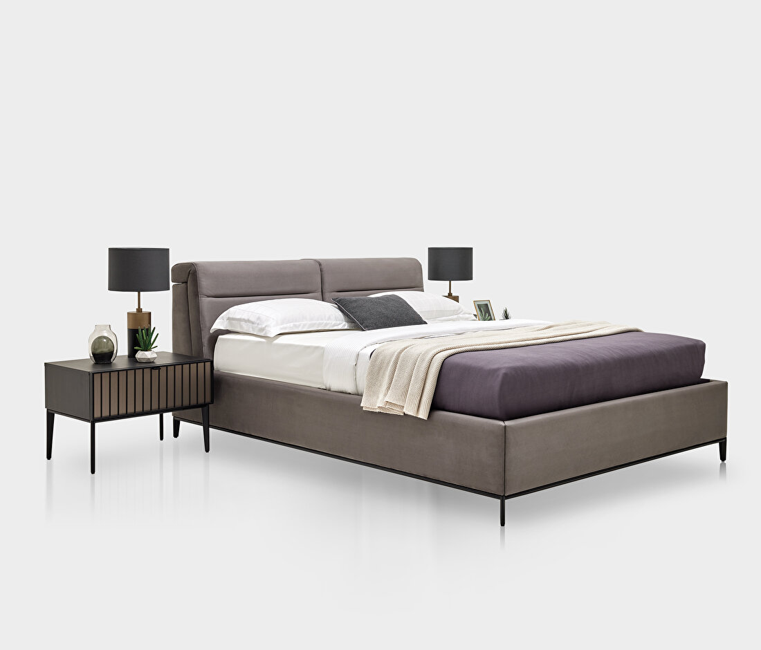 Riga Base with Headboard