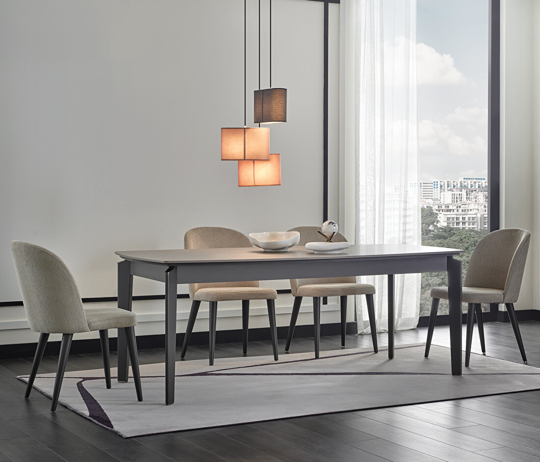 Berta 8 Seats Dining Table
