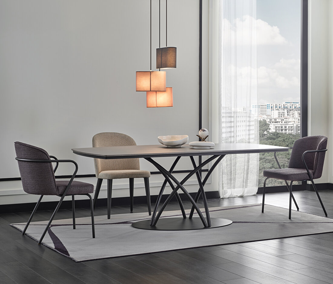 Berta 8 Seats Dining Table