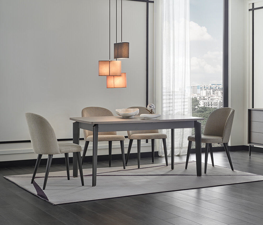 Berta 6-8 Seats Extendable Dining Table