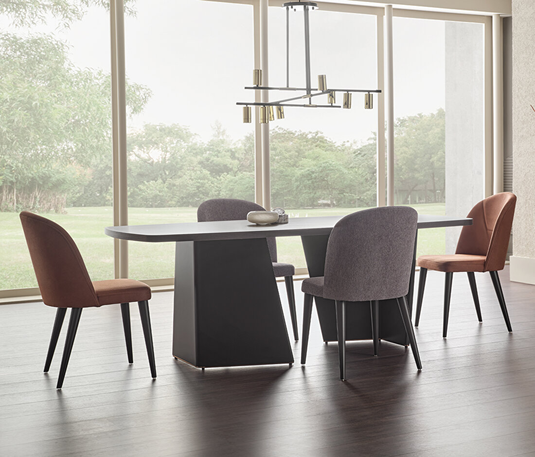 Marion 8 Seats Dining Table