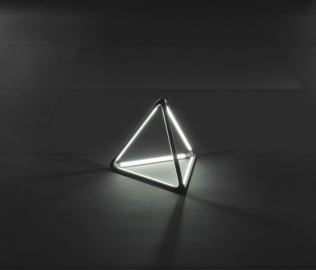 Tetra Medium Floor Lamp