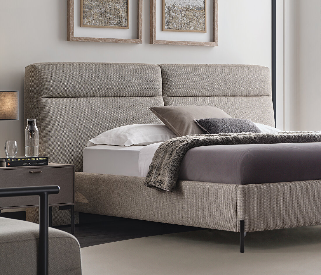 Berta Base with Headboard