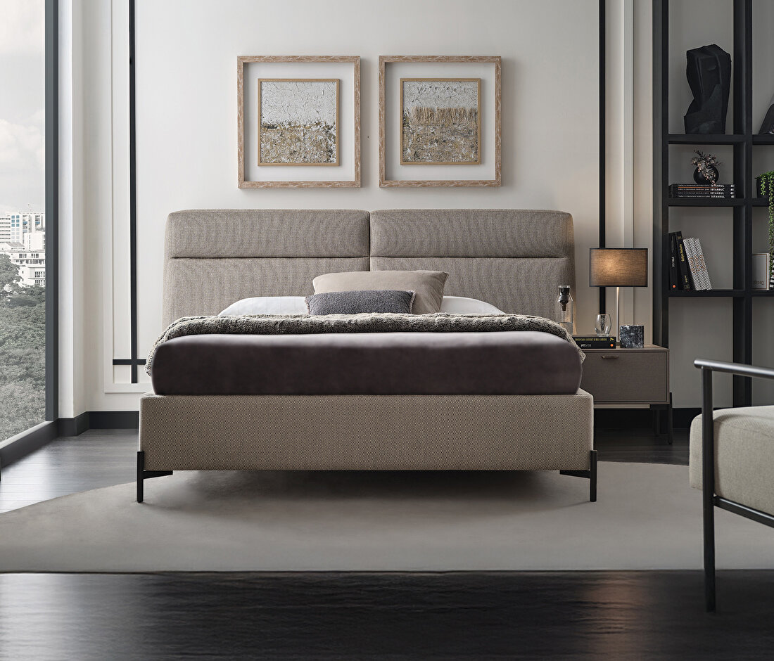 Berta Base with Headboard