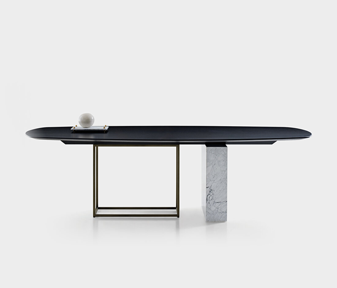 Kartum 8-10 Seats Dining Table