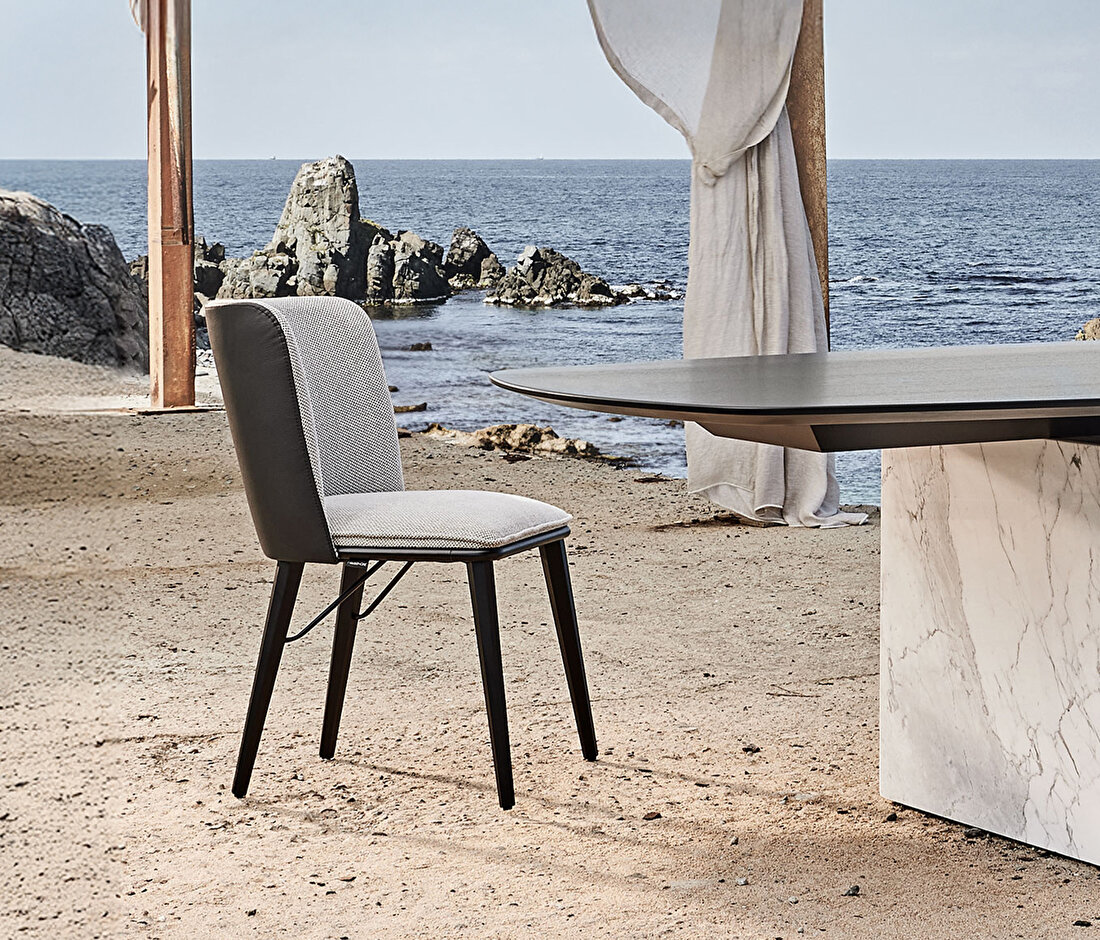 Lima Wooden Leg Chair